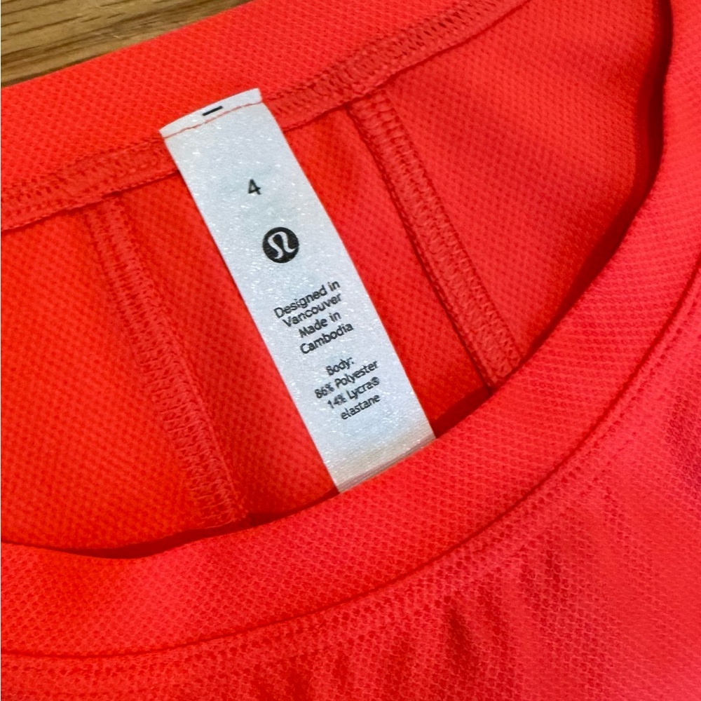 NWT Lululemon Muscle Love Crop Tank, color: Flare, size 4 - Picture 2 of 5